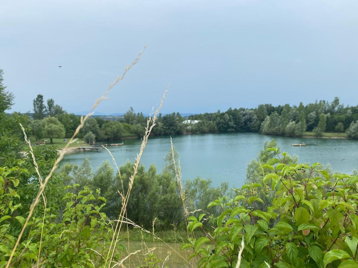 Privatzimmer Und Ferienwohnungen Leeb Persenbeug Exterior photo